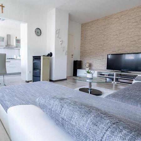 Appartement Apartman M à Knin Extérieur photo