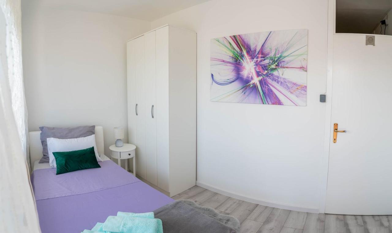 Appartement Apartman M à Knin Extérieur photo