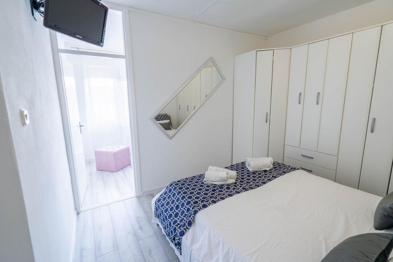 Appartement Apartman M à Knin Extérieur photo