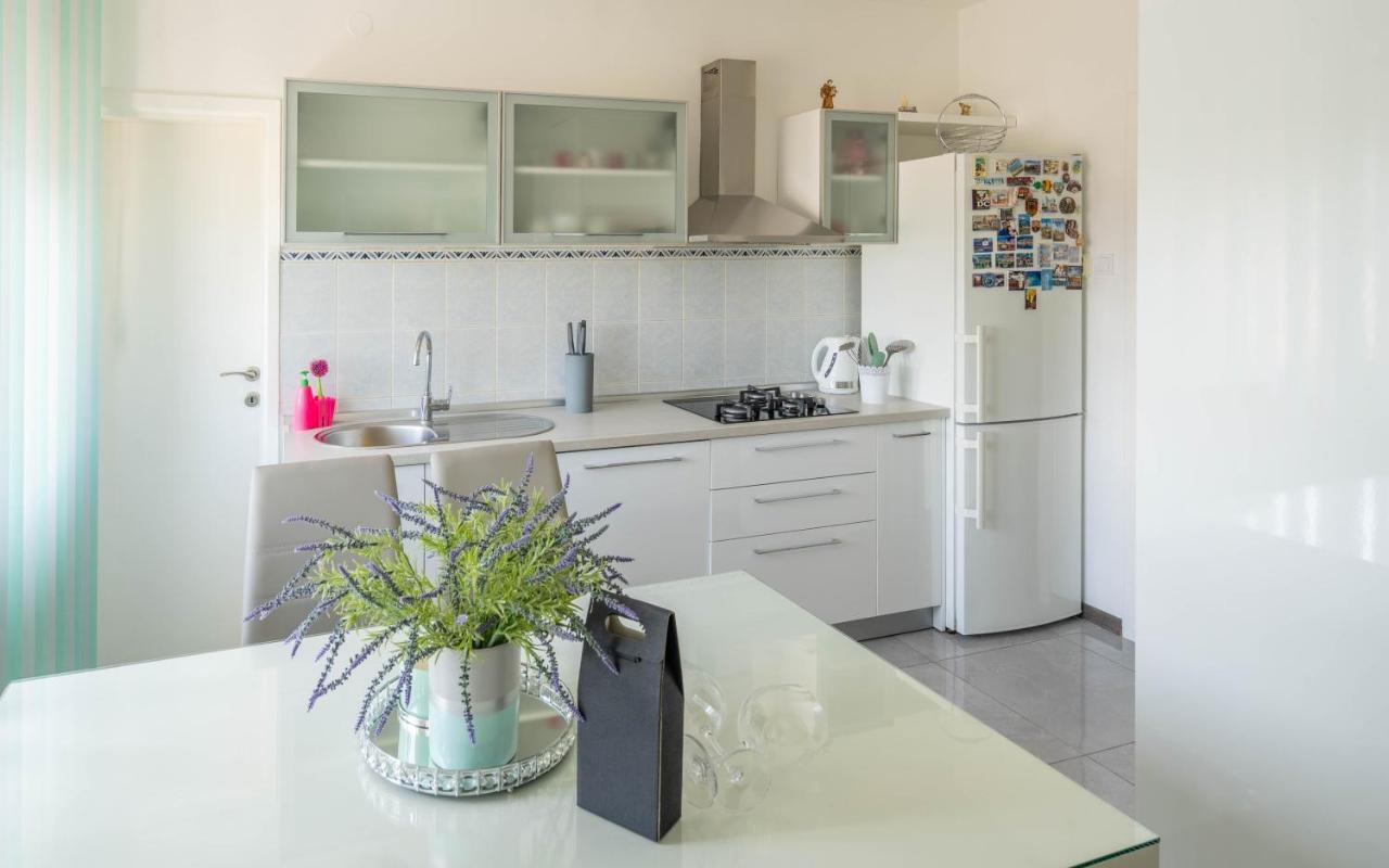 Appartement Apartman M à Knin Extérieur photo
